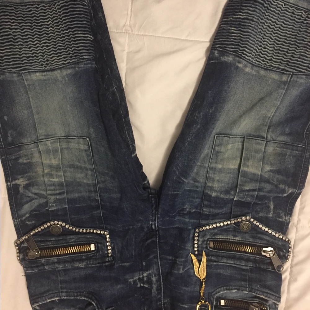 Robins Jeans - Picture 3 of 3